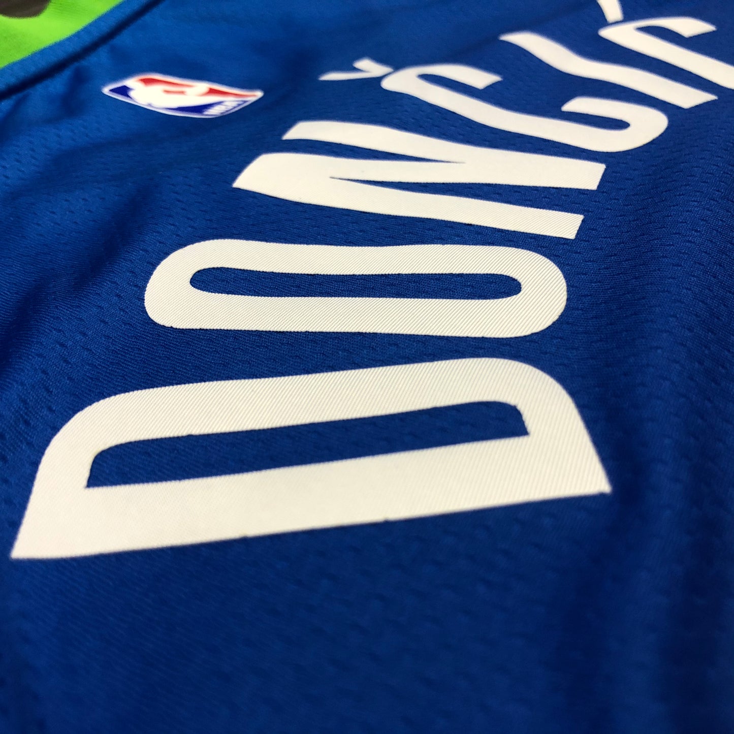 Dallas Mavericks Luka Dončić 2019/20 NBA Swingman Jersey - Nike City Edition