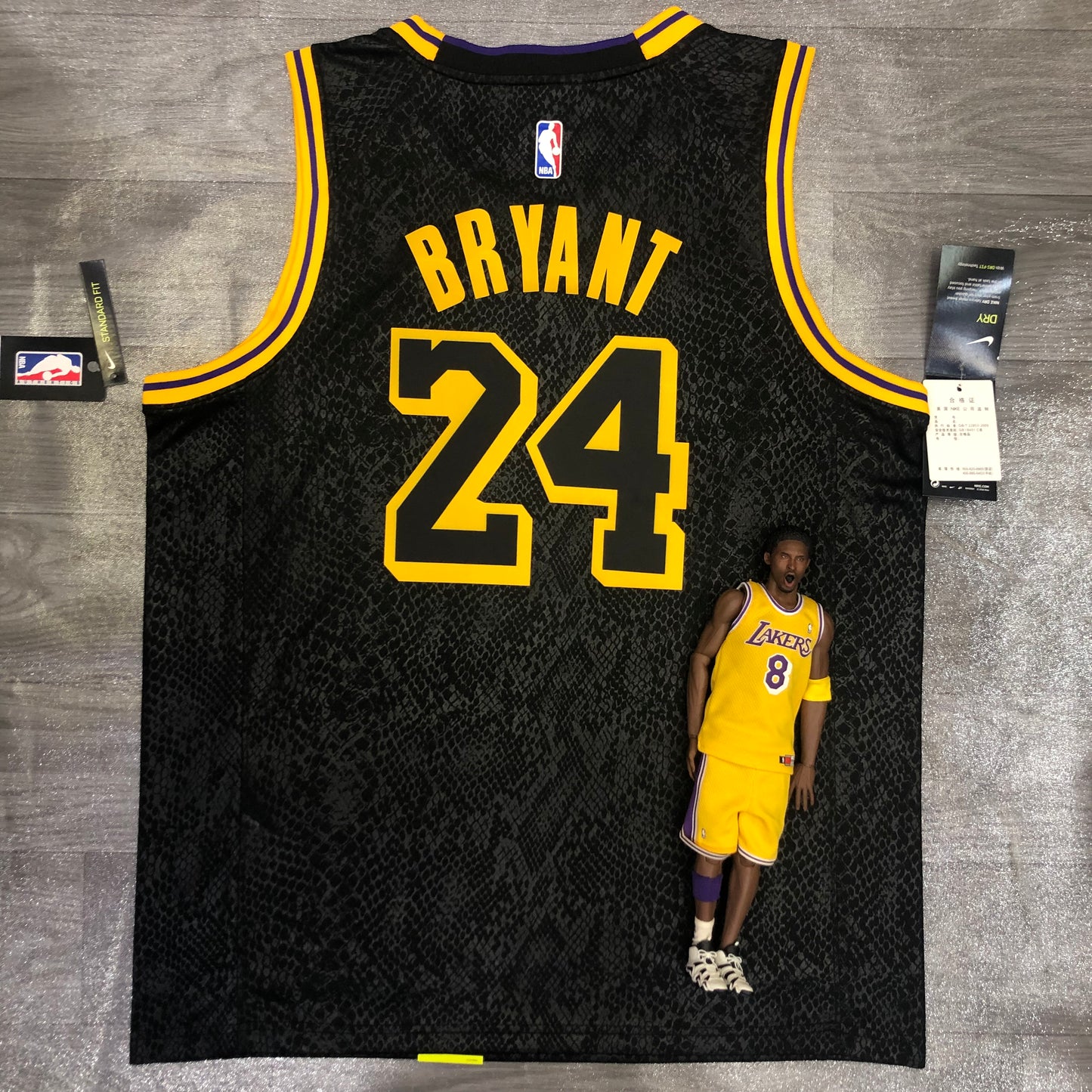 Los Angeles Lakers Kobe Bryant ‘Black Mamba’ Nike NBA Swingman Jersey