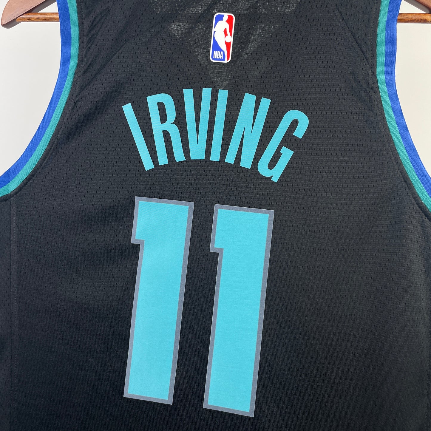 Dallas Mavericks Kyrie Irving 2019/20 NBA Swingman Jersey - Nike Statement Edition