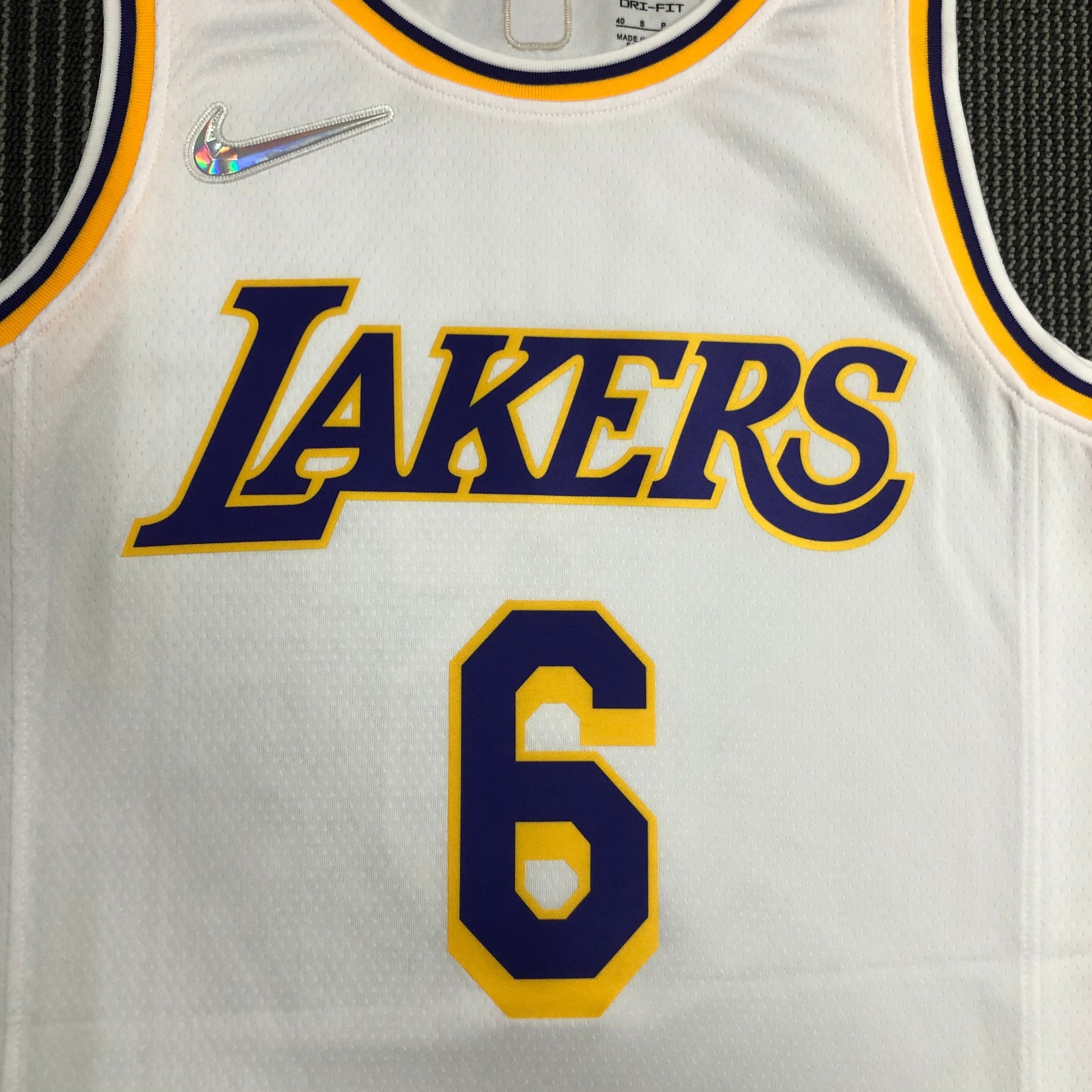 Nike LEBRON JAMES #23 LA Lakers Sunday White NBA Swingman Jersey sz Youth XL