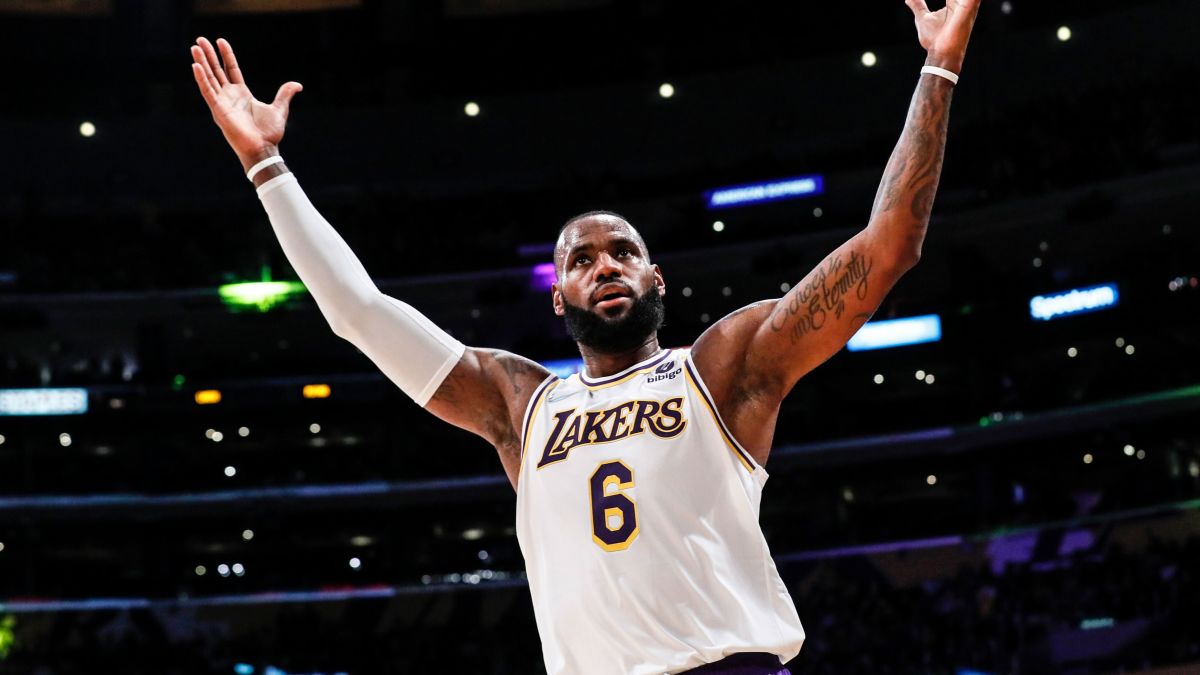 Lebron lakers sale association jersey