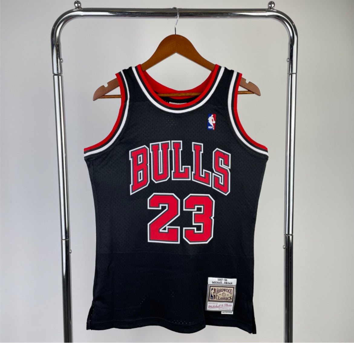 Michael Jordan Chicago Bulls 1997-98 Hardwood Classics Championship Black  Gold Jersey
